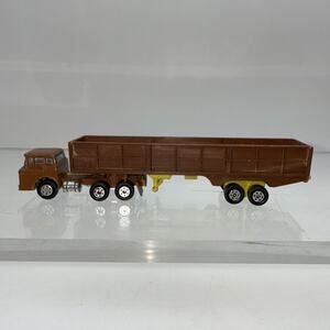 Vintage 1970's Yatming 1/100 Scale Semi Truck & Trailer - Brown